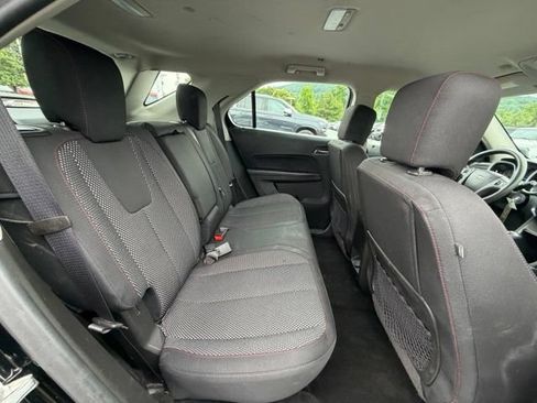 Used 2017 Chevrolet Equinox LS FWD image 32