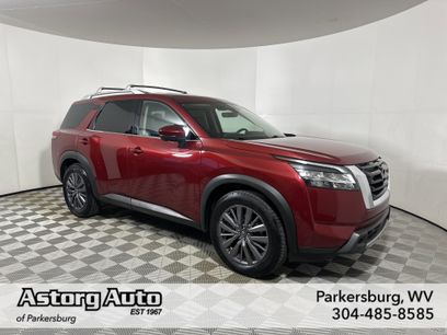 Used 2023 Nissan Pathfinder SL w/ SL Premium Package