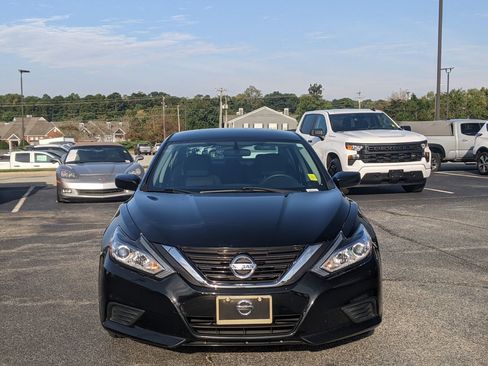Used 2016 Nissan Altima 2.5 S w/ Power Driver Seat Package image 3