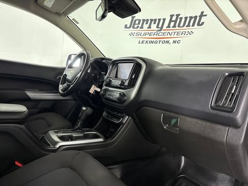 Used 2021 Chevrolet Colorado LT w/ Fleet Safety Package RWD image 27