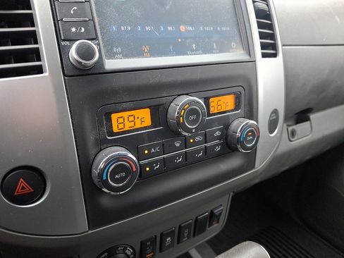 Certified 2019 Nissan Frontier SV w/ Value Truck Package image 11