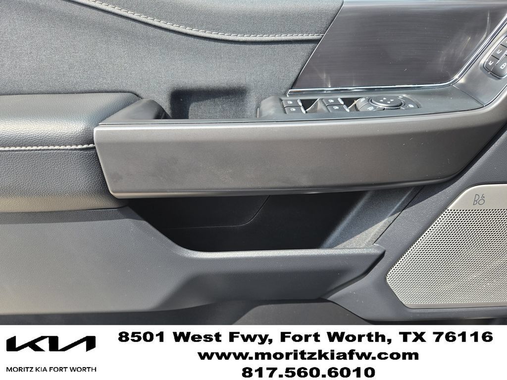Used 2024 Ford F150 Lariat AWD/4WD image 23