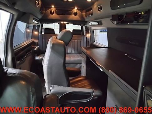 Used 2014 GMC Savana 2500 Extended RWD image 14
