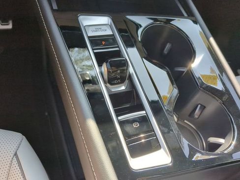 New 2026 Volkswagen Atlas Cross Sport SEL Premium R-Line AWD/4WD image 28