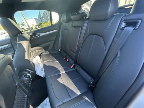 New 2025 Alfa Romeo Stelvio Sprint w/ Convenience Package image 13