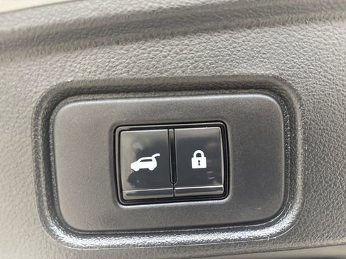 Used 2023 Nissan Pathfinder Platinum w/ Lighting Package (N93) image 16