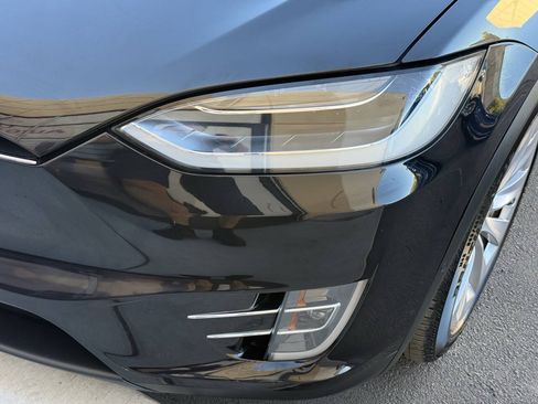 Used 2018 Tesla Model X 100D AWD/4WD image 37