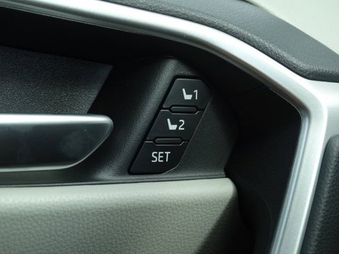 New 2025 Toyota RAV4 XLE Premium image 30