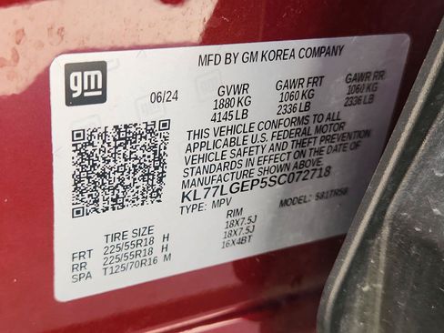 Used 2025 Chevrolet Trax RS w/ Sunroof Package FWD image 31
