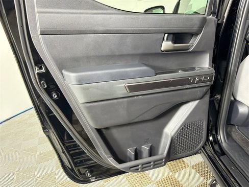 Used 2024 Toyota Tacoma TRD Off-Road image 22