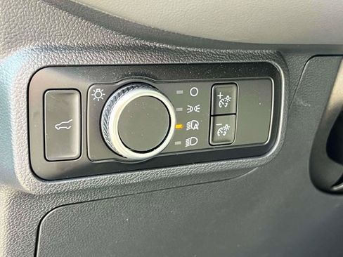 Used 2026 Ford Explorer Active AWD/4WD image 26