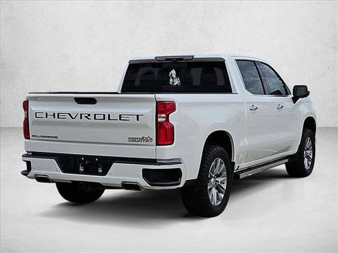 Used 2020 Chevrolet Silverado 1500 High Country w/ Technology Package AWD/4WD image 5