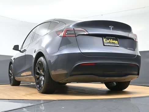 Used 2023 Tesla Model Y Long Range AWD/4WD image 48