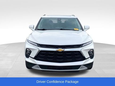 Certified 2024 Chevrolet Blazer LT w/ Sound & Technology Package AWD/4WD image 2