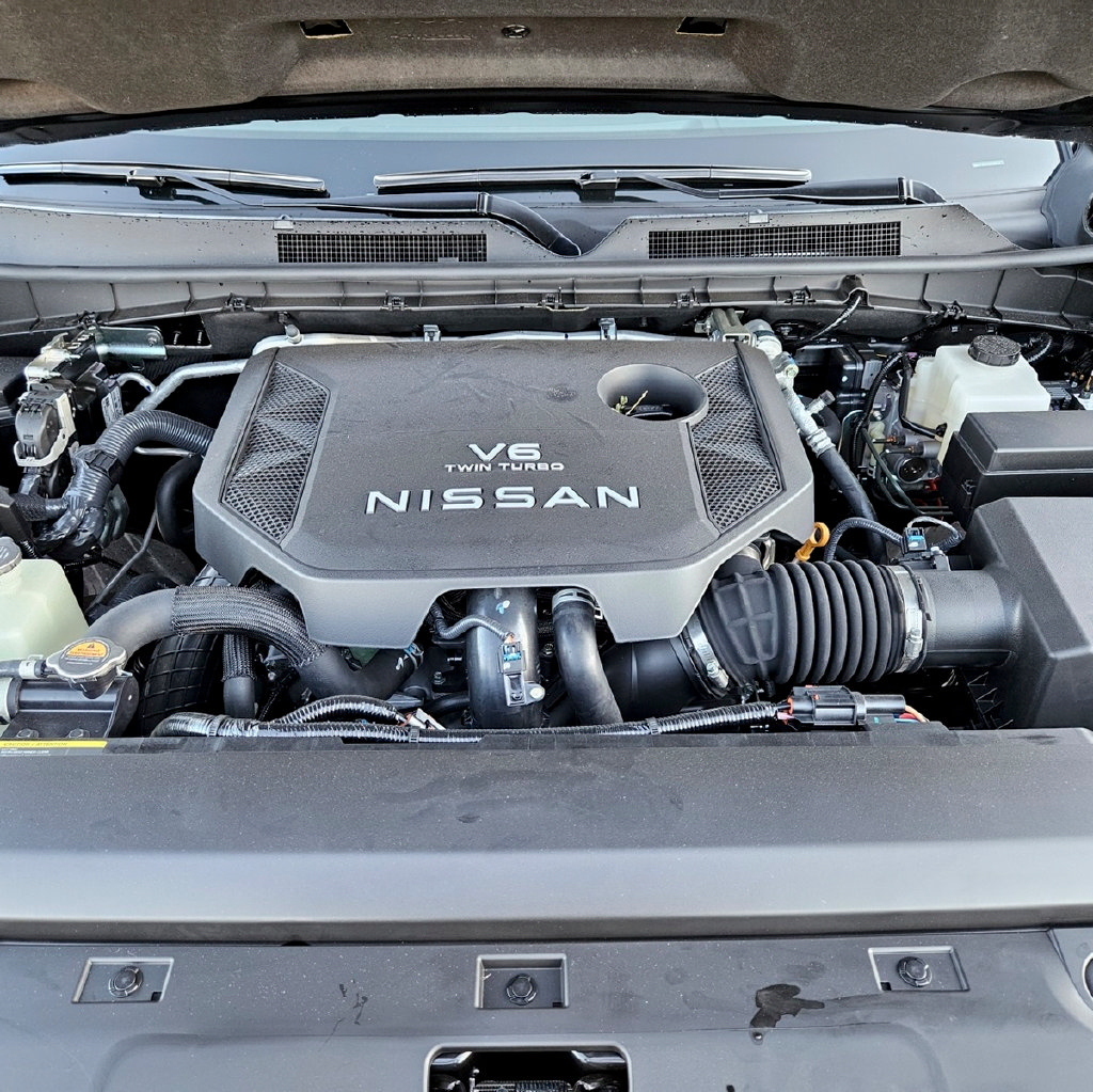 Certified 2026 Nissan Armada PRO-4X w/ Captain's Chari Seat Package AWD/4WD image 34