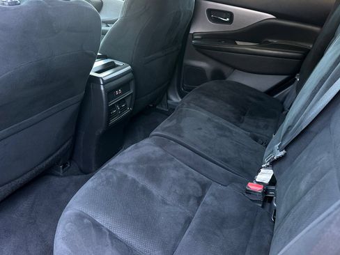 Used 2019 Nissan Murano SV AWD/4WD image 11