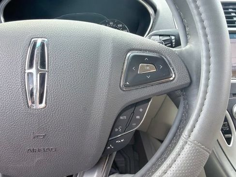 Used 2016 Lincoln MKX Select w/ Select Plus Package FWD image 20