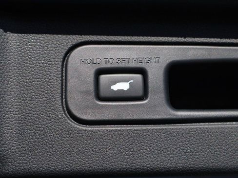 Certified 2024 Honda Pilot TrailSport image 17