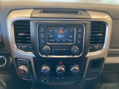Used 2019 RAM 1500 Classic SLT image 12