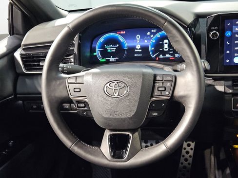 Used 2025 Toyota Camry XSE FWD image 27