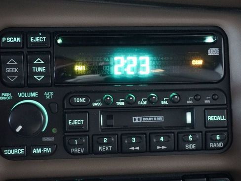 Used 2004 Buick Park Avenue Ultra FWD image 20