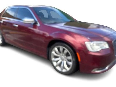 Used 2018 Chrysler 300 Limited w/ Safetytec Plus Group RWD image 4