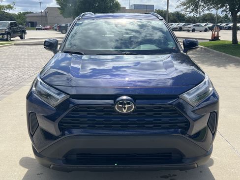 Used 2024 Toyota RAV4 XLE w/ Convenience Package FWD image 3