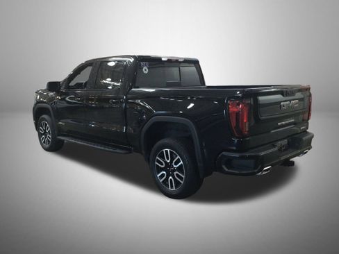 Used 2024 GMC Sierra 1500 AT4 w/ Technology Package AWD/4WD image 2