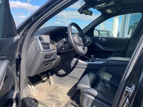 Used 2022 BMW X5 xDrive40i w/ M Sport Package image 8