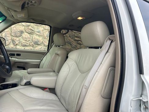 Used 2002 GMC Yukon XL 2500 SLT image 15