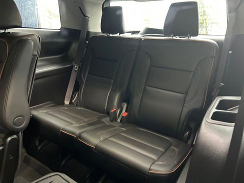 Used 2023 GMC Acadia AT4 w/ Technology Package image 35