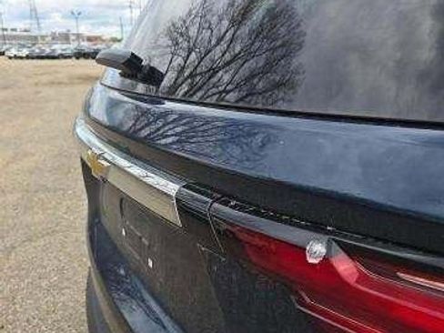 Used 2023 Chevrolet Traverse LT AWD/4WD image 7