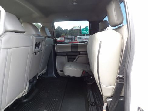 Used 2022 Ford F250 XL w/ Power Equipment Group AWD/4WD image 32