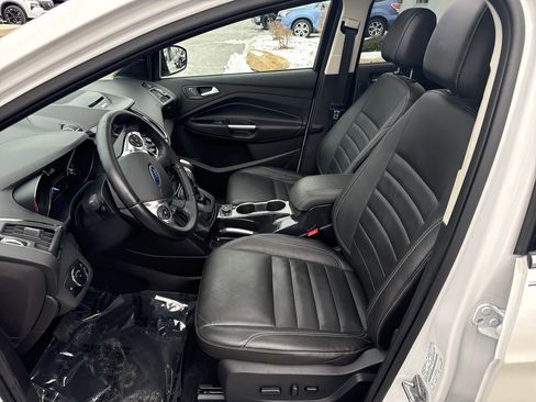 Used 2015 Ford Escape Titanium image 16