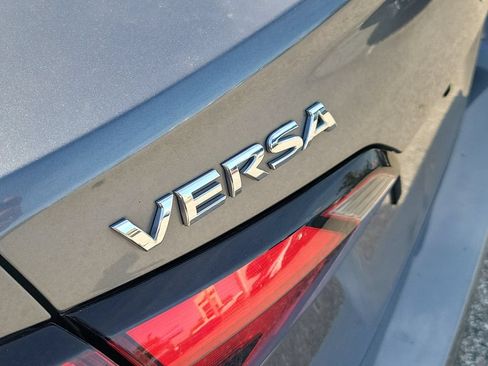 Used 2021 Nissan Versa SV FWD image 6