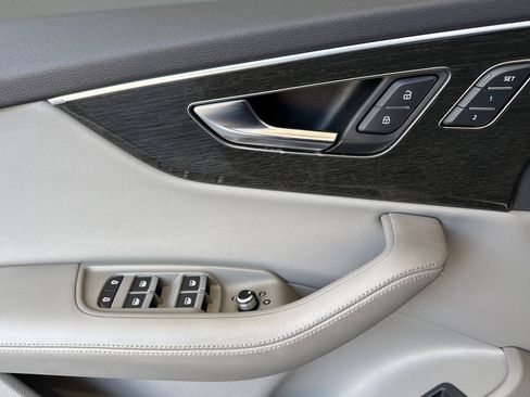 Used 2023 Audi Q7 3.0T Premium Plus image 10