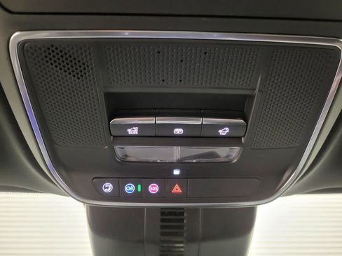 New 2026 Chevrolet Traverse RS w/ LPO, Floor Liner Package image 16