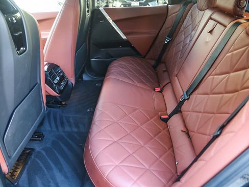 Used 2025 BMW iX xDrive50 image 14