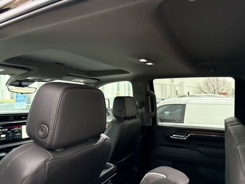 Used 2024 GMC Sierra 3500 Denali w/ Denali Reserve Package image 10