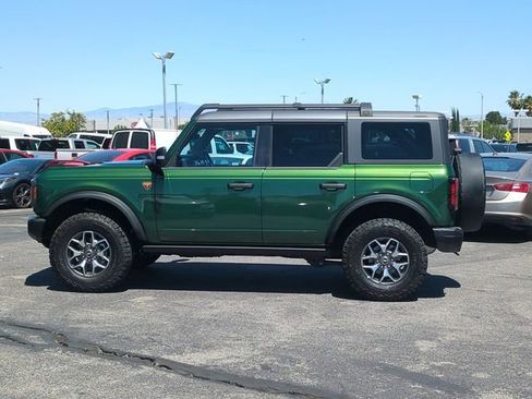 Used 2025 Ford Bronco Badlands AWD/4WD image 5