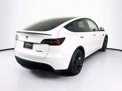 Used 2022 Tesla Model Y Performance AWD/4WD image 9