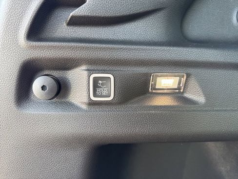 New 2025 Jeep Grand Cherokee L Limited w/ Luxury Tech Group II image 10