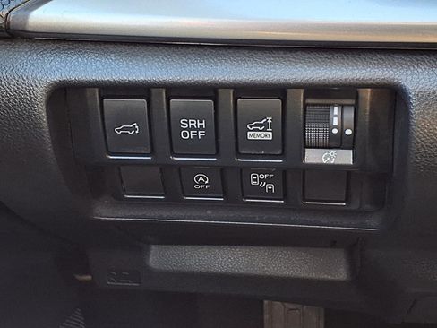 Used 2024 Subaru Forester Premium image 30