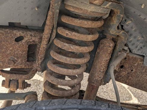 Used 2005 Ford F450 2WD Regular Cab Super Duty image 30