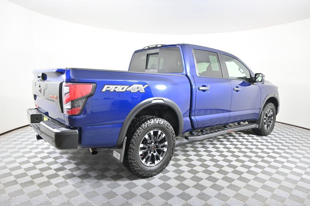 Used 2020 Nissan Titan PRO-4X w/ Pro-4x Convenience Package AWD/4WD image 7