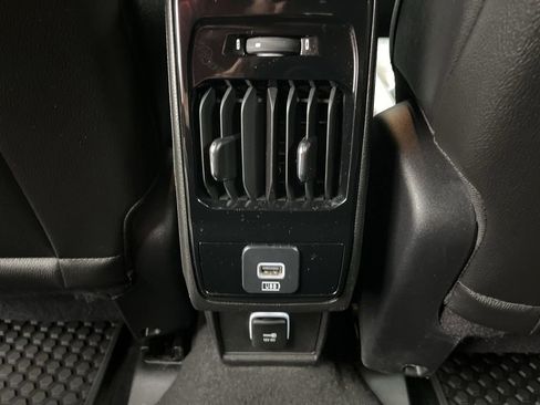 Used 2025 Jeep Compass Trailhawk AWD/4WD image 18