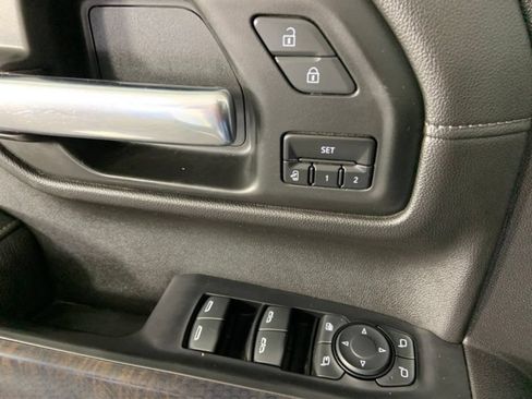 Used 2021 GMC Sierra 1500 Denali w/ Denali Ultimate Package AWD/4WD image 31