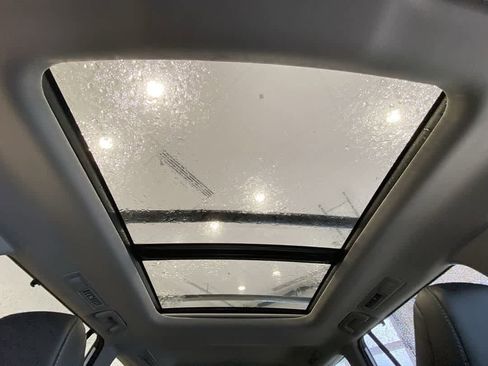 Used 2024 Toyota Grand Highlander Limited AWD/4WD image 24