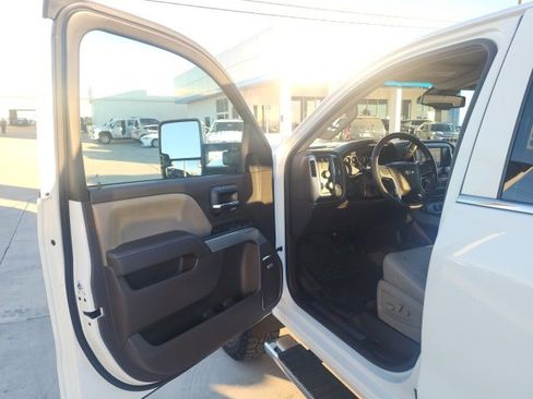 Used 2017 Chevrolet Silverado 2500 LTZ w/ Duramax Plus Package image 25