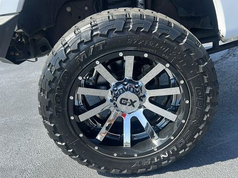 Used 2017 Ford F250 XL w/ Power Equipment Group AWD/4WD image 9